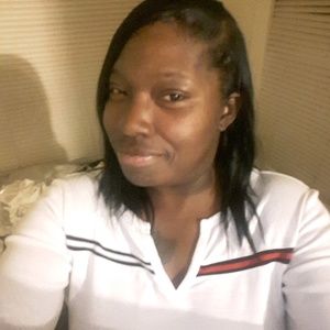 Meet your Posher, Amara